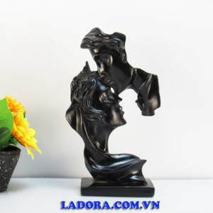 tượng trang trí với phong cách lãng mạn