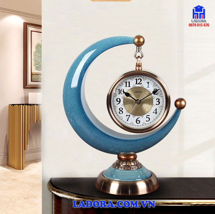 Đồng hồ để bàn mặt trăng trang trí phòng làm việc, phòng khách