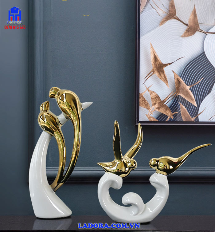 Tượng decor đôi chim uyên ương màu trắng tại Ladora