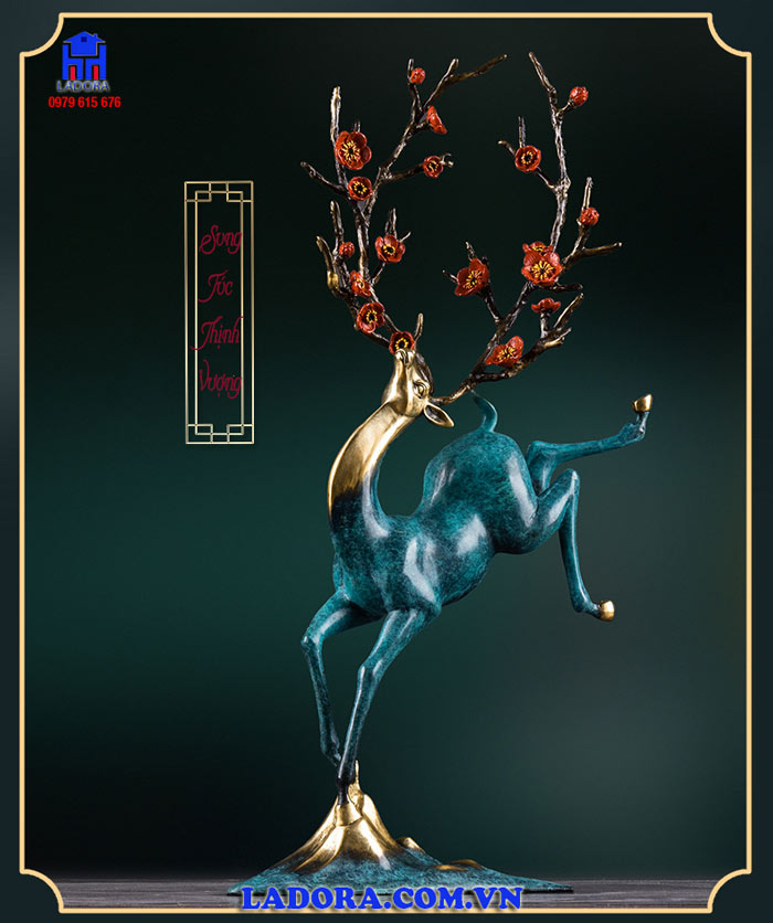 đồ trang trí bàn làm việc tượng hươu đồng biểu trưng cho mùa xuân