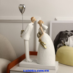 tượng decor làm quà tặng cưới ý nghĩa