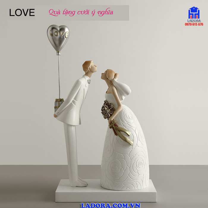 tượng cô dâu chú rể làm quà cưới ý nghĩa