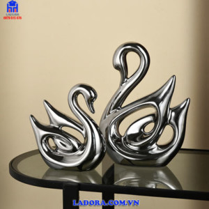 Tượng chim thiên nga gốm sứ