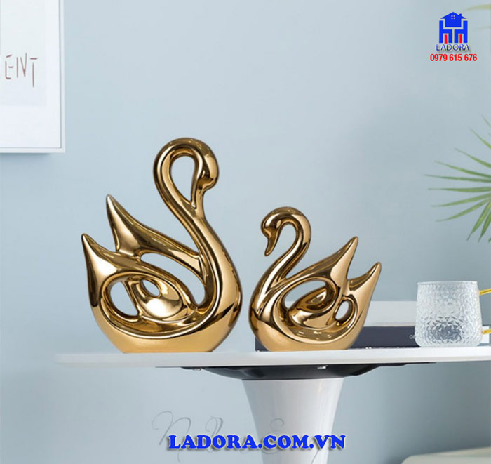 tượng thiên nga trang trí phòng khách phòng ngủ đẹp và ấn tượng
