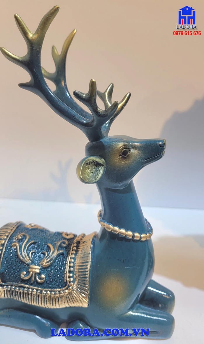 Chi tiết tượng hươu trang trí