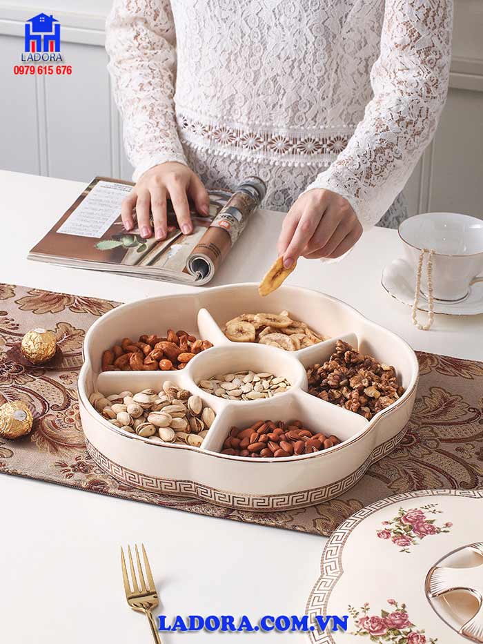 khay mứt tết đẹp 