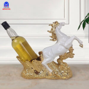 kệ để rượu vang tuấn mã trắng