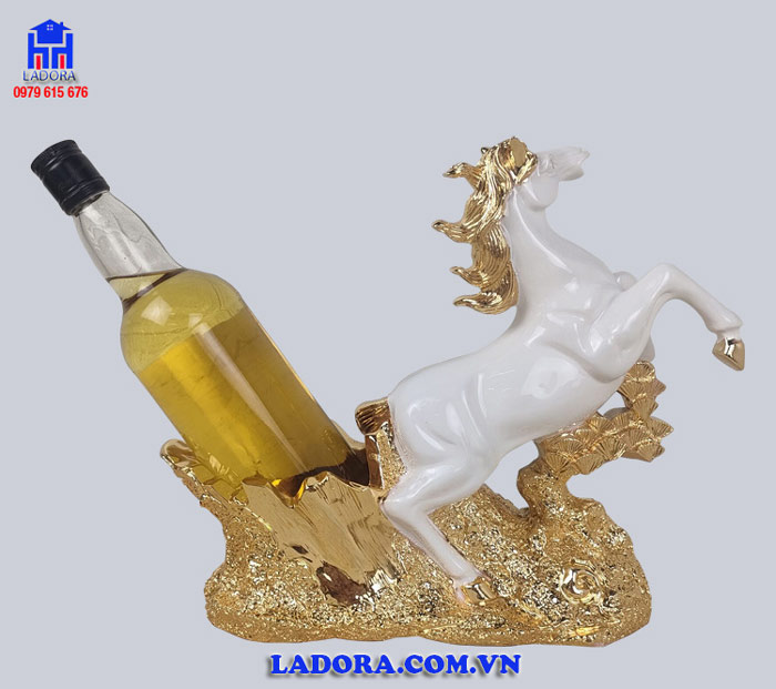 Kệ rượu vang tuấn mã đẹp và độc đáo