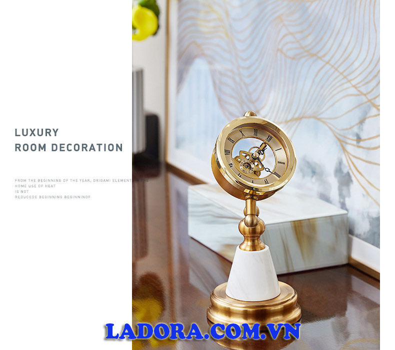 Đồng hồ để bàn làm việc sang trọng