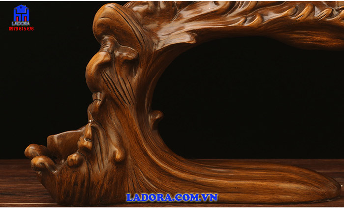 Những hình ảnh chi tiết trên Giá treo ly rượu vang Lục Mã truy phong