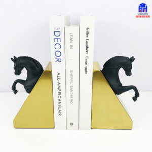 chặn sách ngựa trang trí