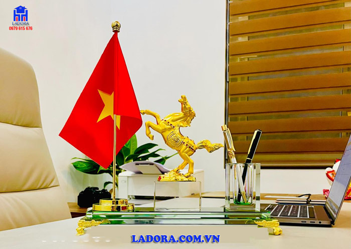 hộp bút mã đáo mang tới thành công