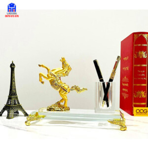 hộp bút đem lại tài lộc