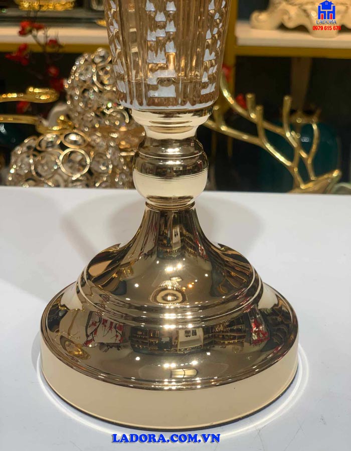 Lọ hoa Thủy tinh lấp lánh kết hợp đế màu vàng