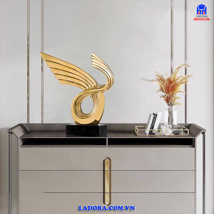 Tượng được trang trí trong phòng làm việc, phòng khách, đại sảnh, lễ tân