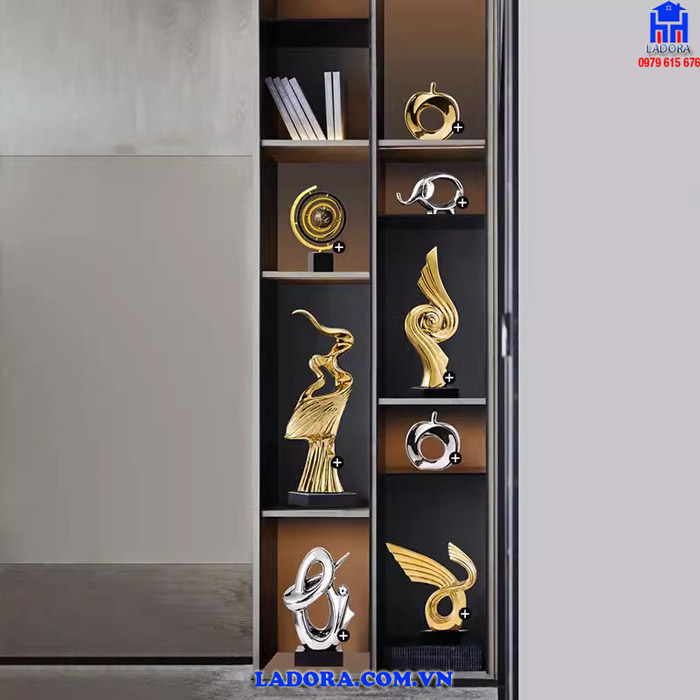 Tượng được trang trí trong phòng làm việc, phòng khách, đại sảnh, lễ tân