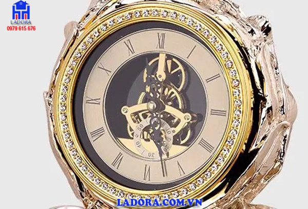 mặt đồng hồ đẹp và tinh xảo