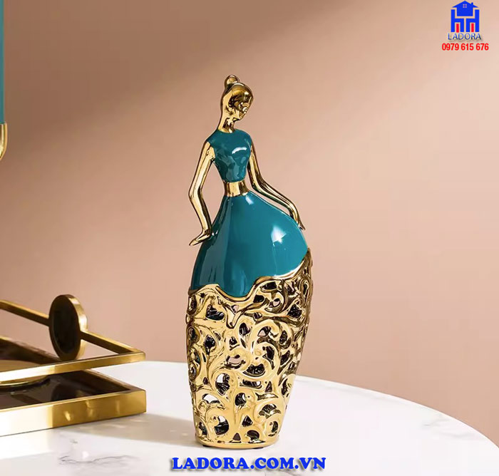 tượng có màu xanh bắc âu kết hợp màu vàng sang trọng