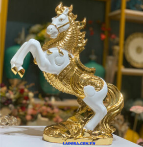 tượng trang trí ngựa phong thuỷ tại Ladora