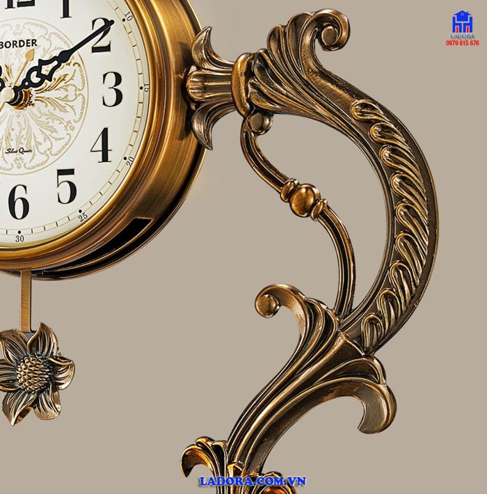 hình ảnh chi tiết đồng hồ để bàn tại Ladora