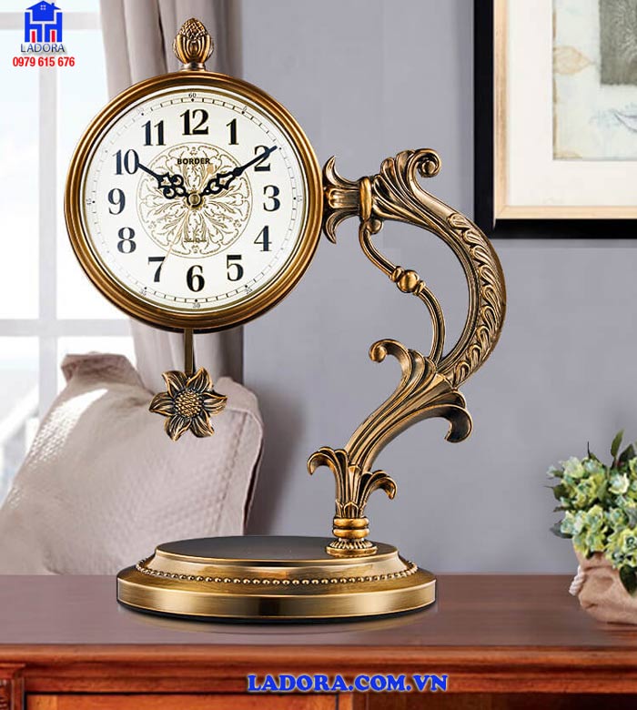 đồng hồ để bàn tinh xảo