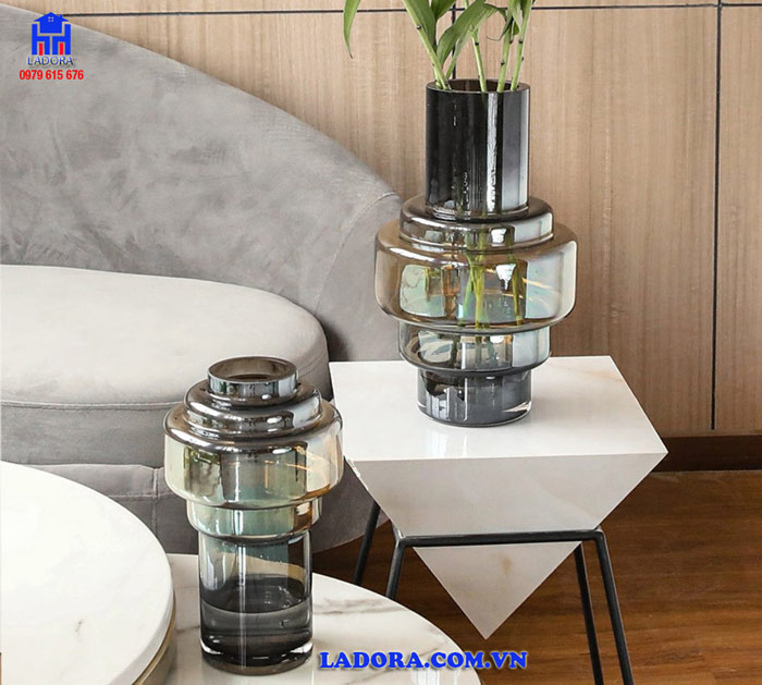 lọ hoa thuỷ tinh được thiết kế mới mẻ