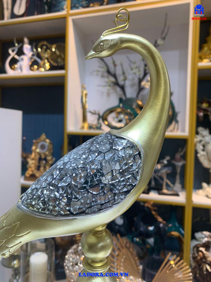 chim công biểu trưng cho quan chức