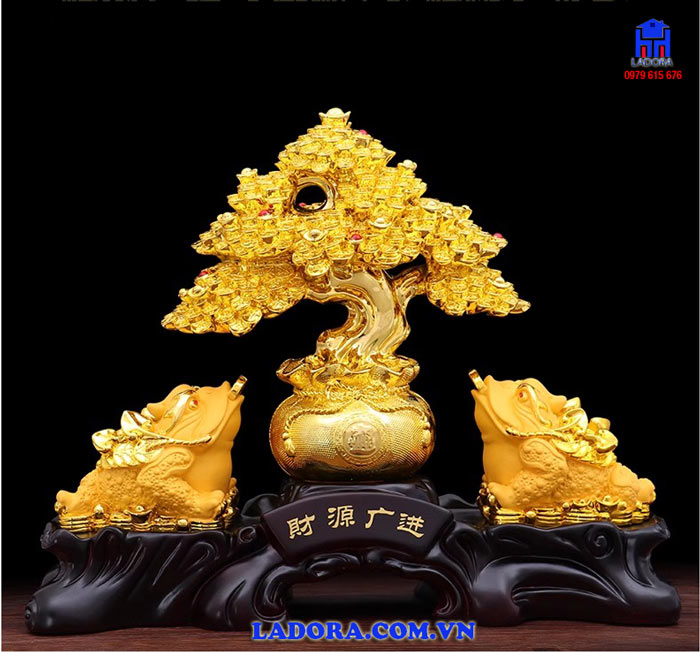 Vật phẩm phong thủy cây tiền vàng và đôi thiềm thừ