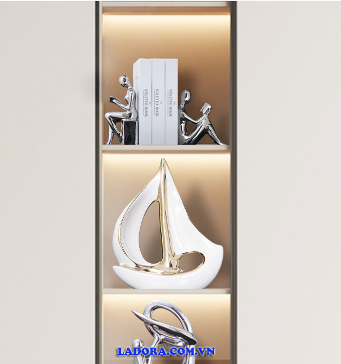 Tượng decor cánh buồm trang trí bàn làm việc