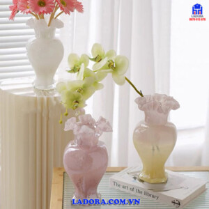 Lọ hoa thủy tinh đẹp và tinh tế tại ladora