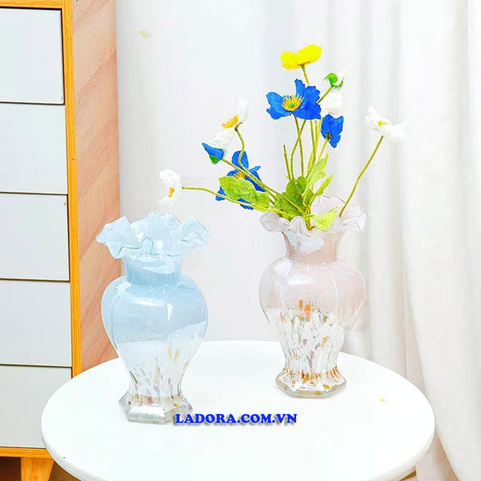 Lọ cắm hoa mang đến nhiều cảm xúc