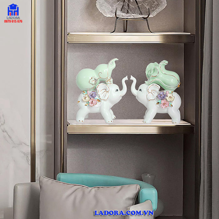 Tượng đôi voi trang trí kệ phòng khách