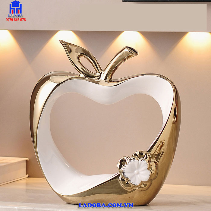 tượng decor táo tình yêu