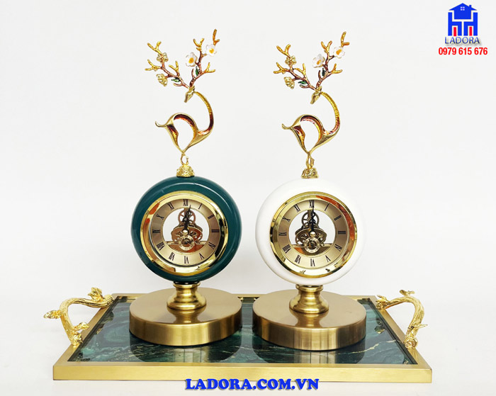 Đồng hồ với vẻ đẹp sang trọng và thanh lịch